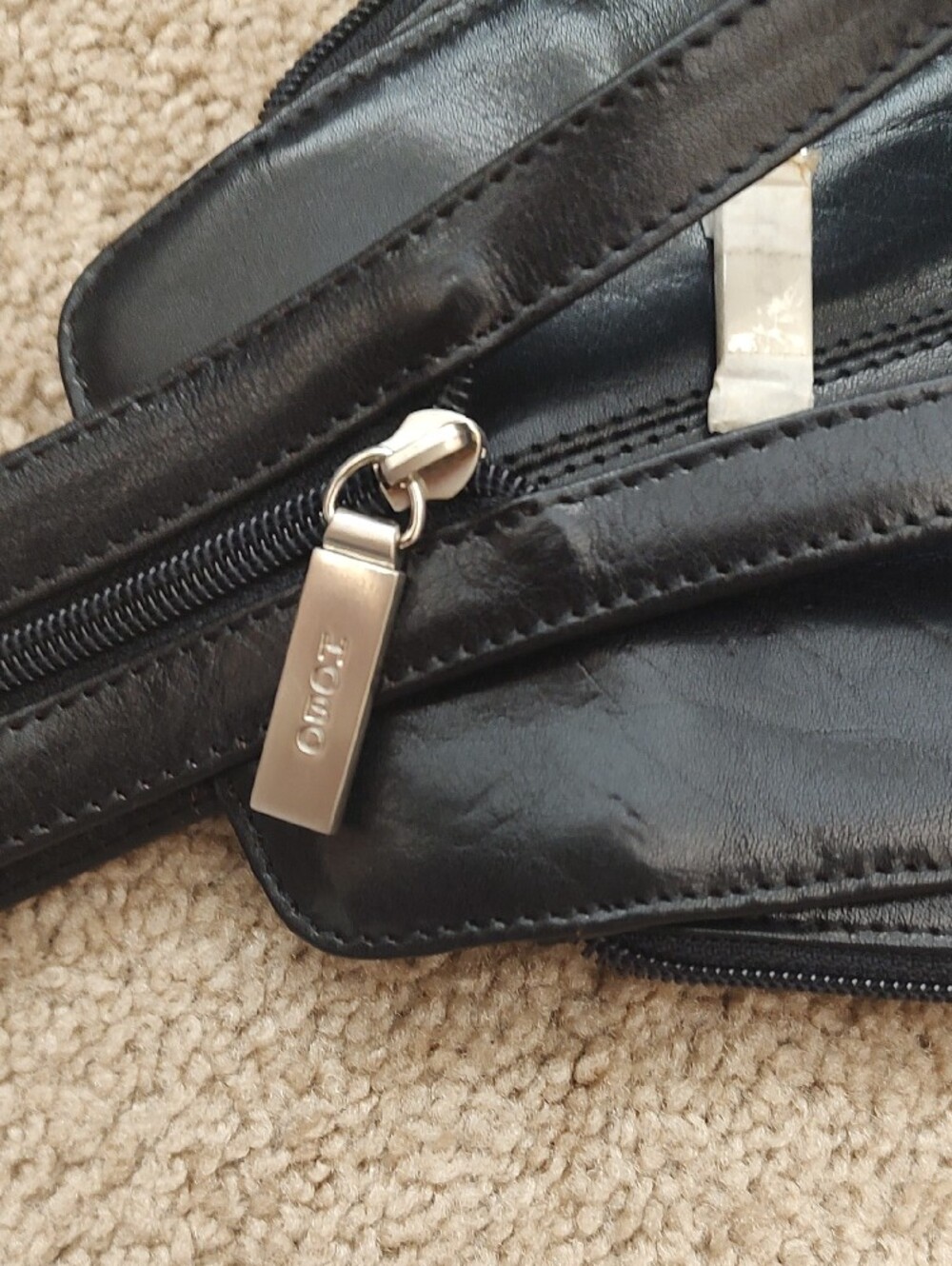 New Black Leather Sling Backpack - Sleek Men Or Women Crossbody Bag - Picture 6 of 9